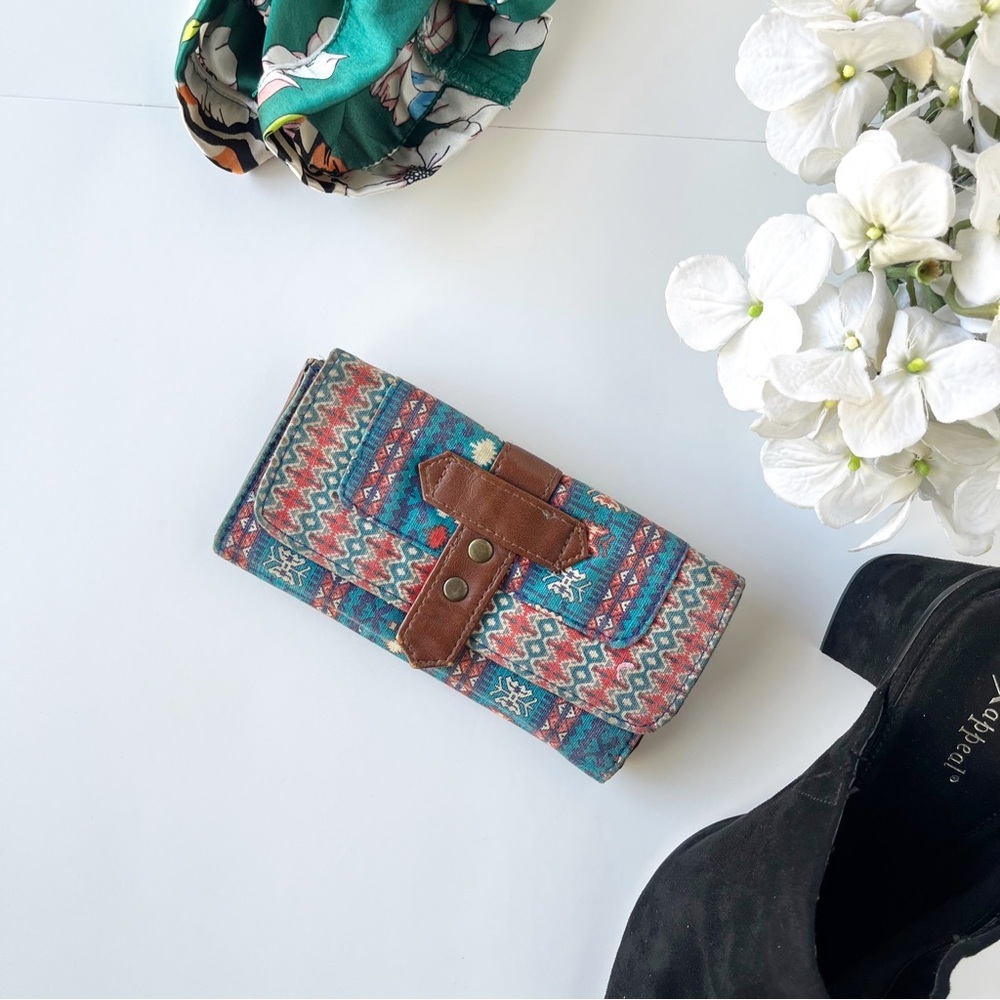 3/$20 90s inspired cloth wallet